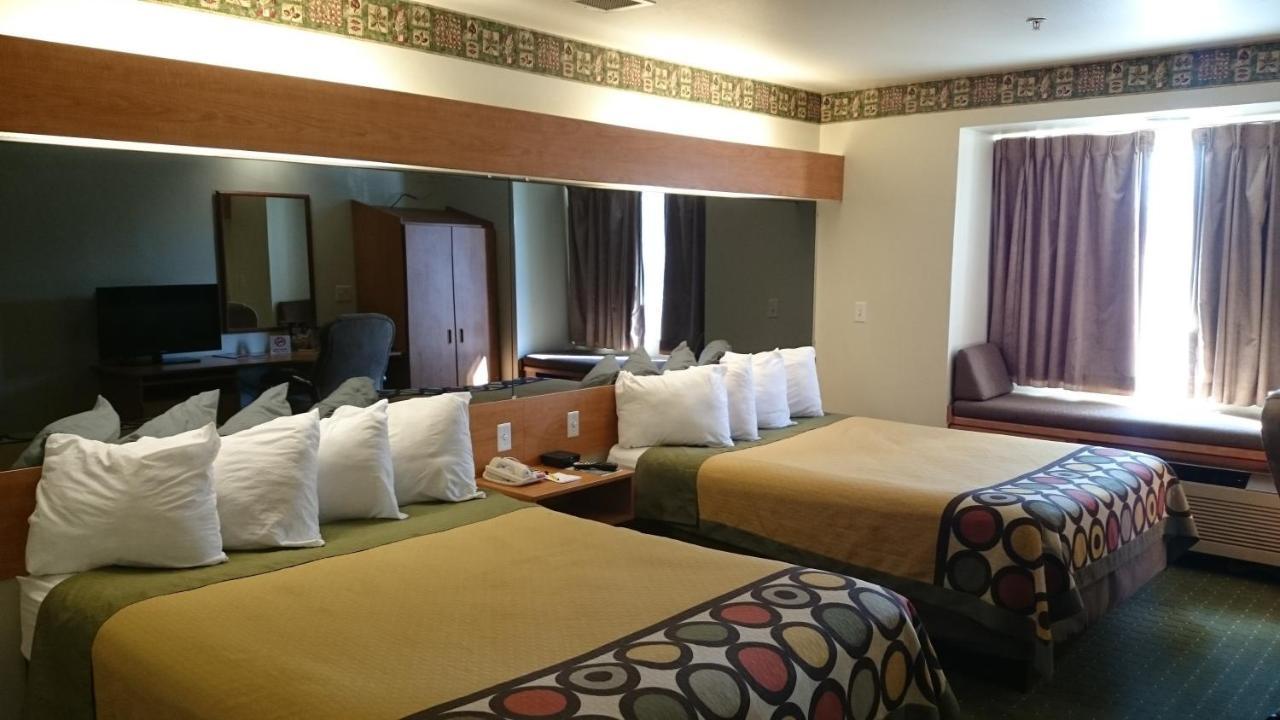 Super 8 By Wyndham Pride Midvale/Midvalley/Salt Lake City Номер фото